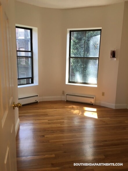 Building Photo - 296 Columbus Ave