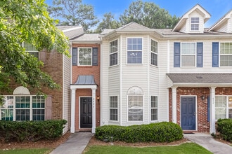 Building Photo - 6427 Olmadison Ln