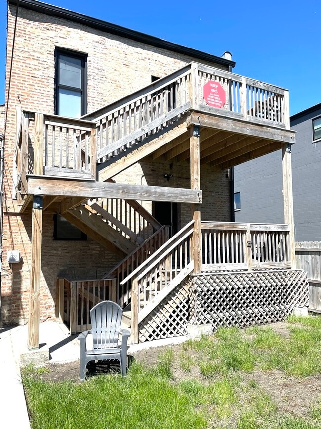 Building Photo - 6355 S Maryland Ave