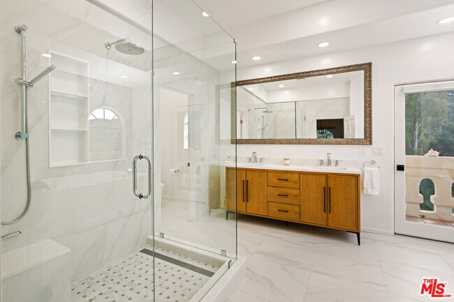 Building Photo - 503 Vera Canyon Dr