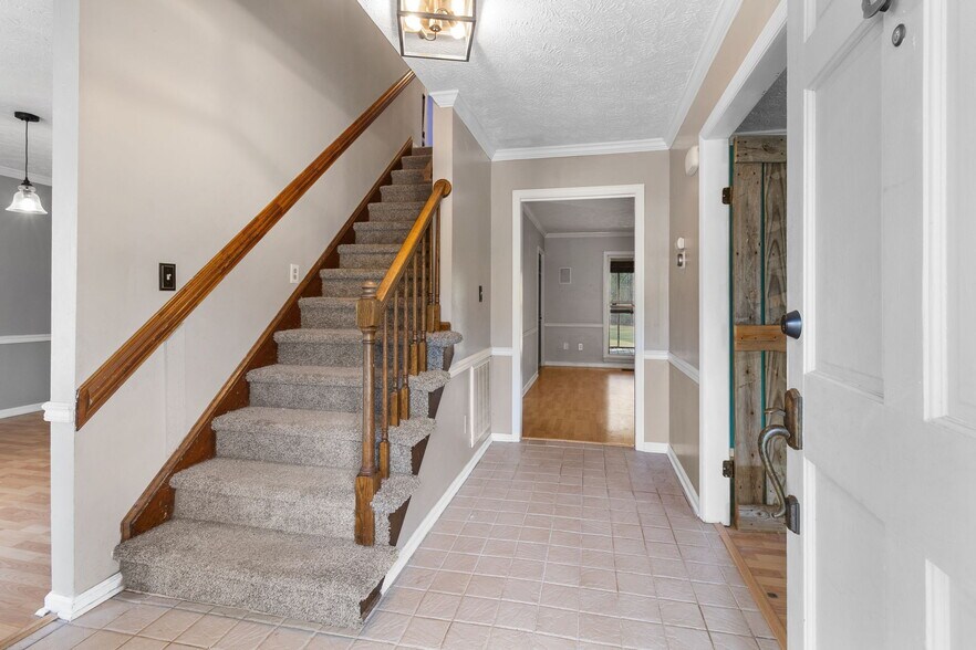 Building Photo - 7666 Wilkins Dr