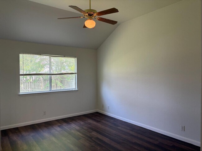 Building Photo - 21112 Derby Day Ave