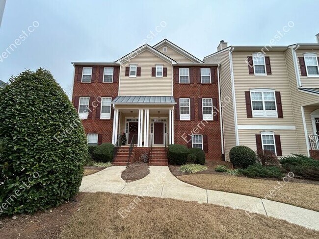 Building Photo - Bright 3-Bedroom Townhome with Ample Space...