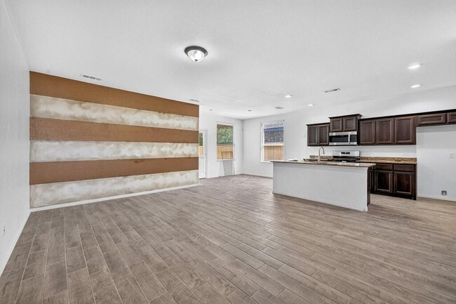 Building Photo - 7305 Fossell Ranch Rd