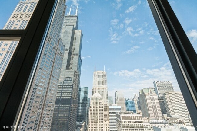 Building Photo - 235 W Van Buren St