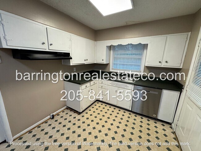 Building Photo - 393 Sunbrook Ave
