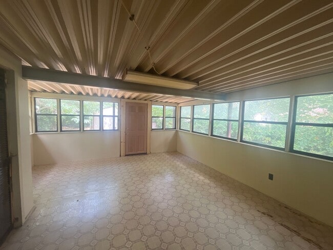 Building Photo - Check Out this price! Get it before it is ...