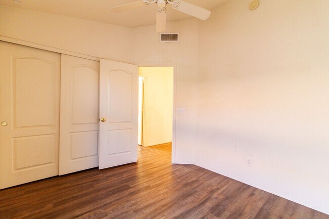 Building Photo - Lovely 3 bedroom home in great location!
