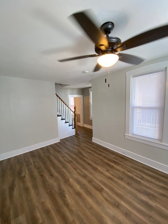 Building Photo - Beautiful Three Bedroom Townhouse in Northwest Lancaster City!