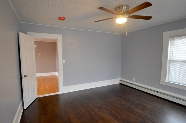 Building Photo - 475 Water St