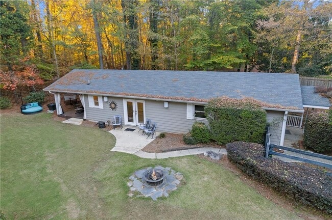 Building Photo - 1532 Huntingdon Trail