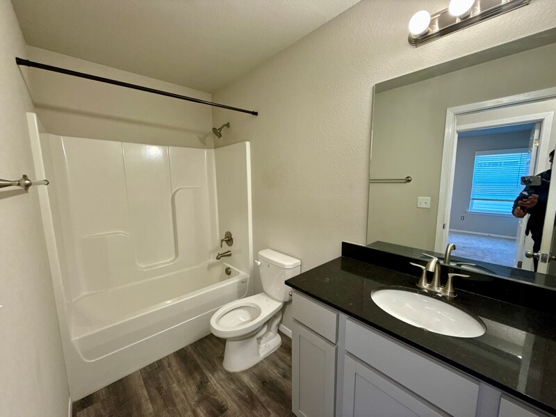 Building Photo - 530 Woodcreek Lp