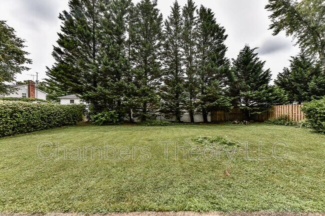 Building Photo - 7807 Suffolk Ct