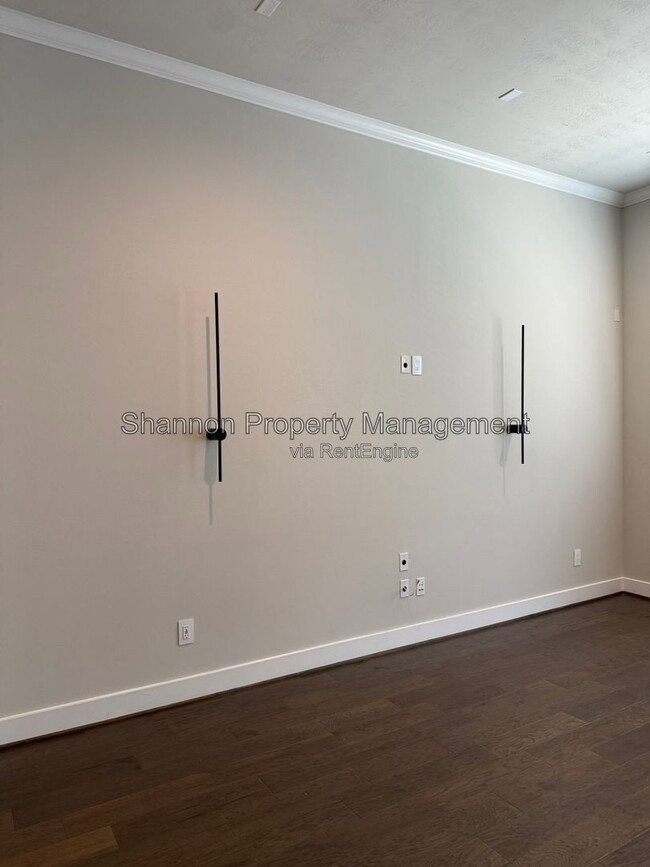 Building Photo - 10915 Brookeshire Chase Ln