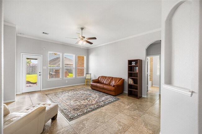 Building Photo - 6735 Trinity Trail Ln