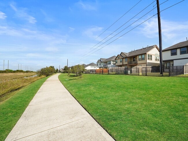 Building Photo - 5210 Pr Ter Ln