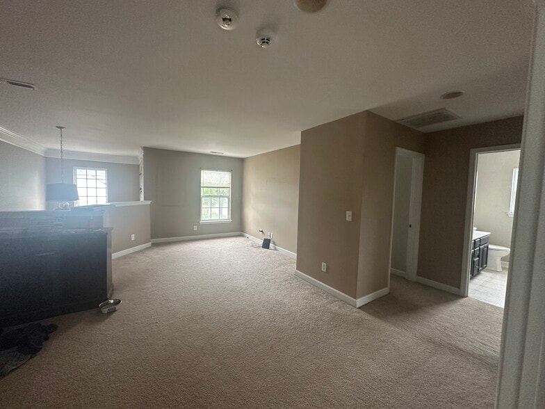 Shared Space - 13126 Wilburn Park Ln