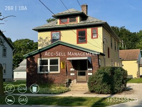 Building Photo - 209 Valley Ave NW