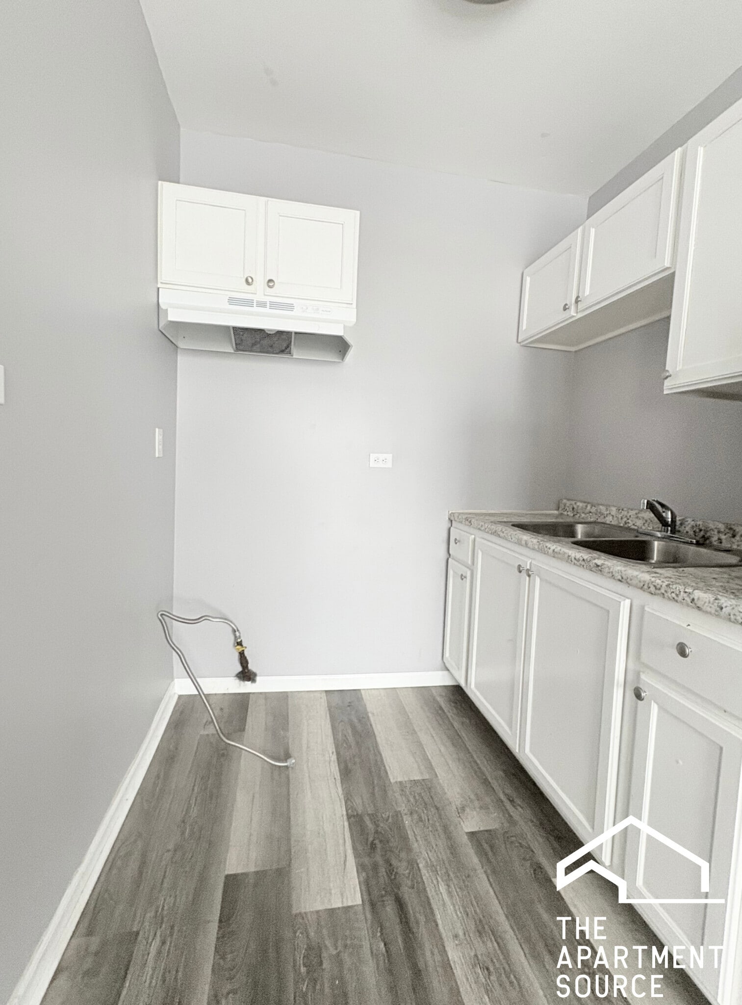 Building Photo - 6226 S Western Ave