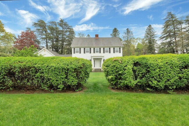 Building Photo - 110 Sleepy Hollow Ln