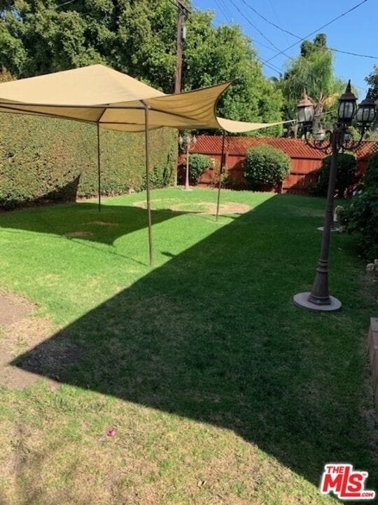 Building Photo - 3530 S Bentley Ave