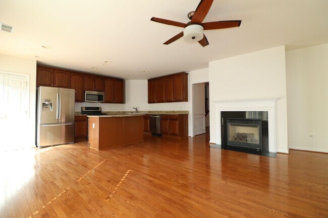 Building Photo - 4635 Battenburg Ln