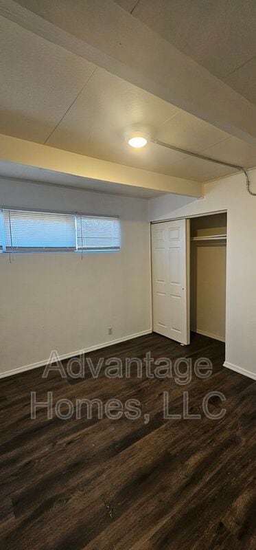 Building Photo - 908 N 70th St