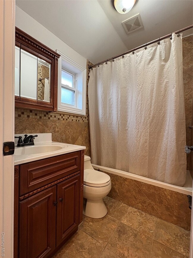 Building Photo - 147-22 21st Ave