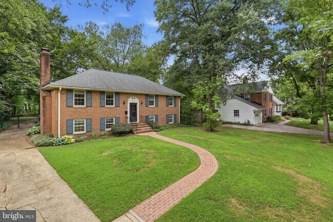 Building Photo - 8621 Buckboard Dr