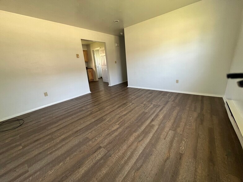 Building Photo - 206 Homestead Ave