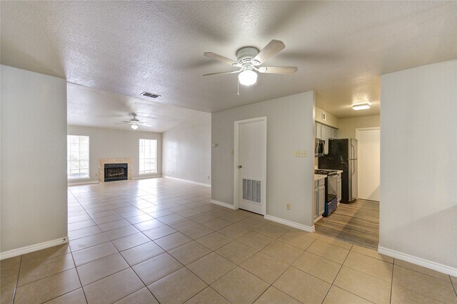 Building Photo - 6500 Sands Point Dr