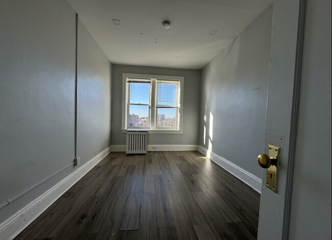 3139 JFK 302 - 3144 John F Kennedy Blvd