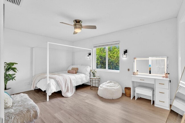 Building Photo - 12502 Baywind Ct