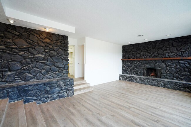 Building Photo - 6304 Riley Way