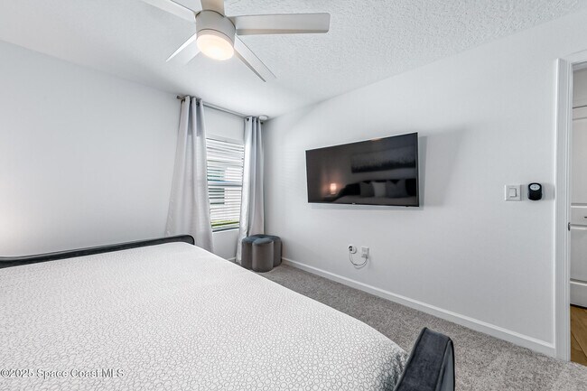 Building Photo - 1377 Colebrook Cir SW