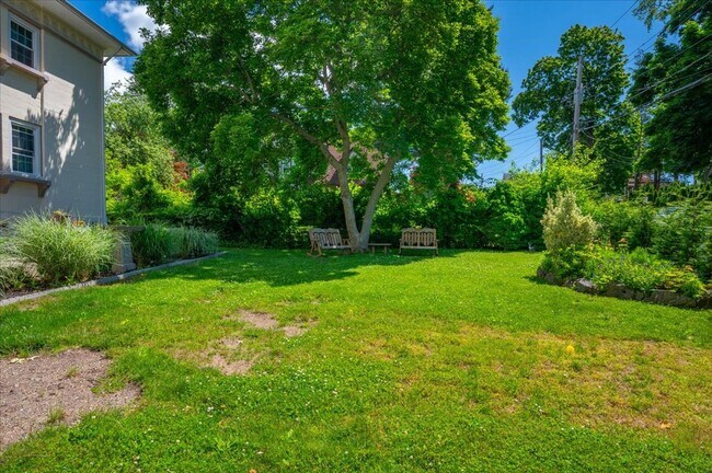 Building Photo - Rare Harbor Heights Rental | 4BR Colonial with Parking & Fenced Yard