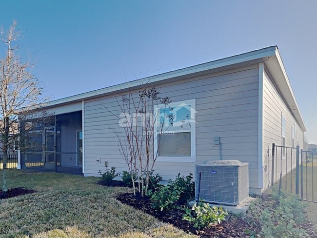 Building Photo - 150 Hemlock Pt