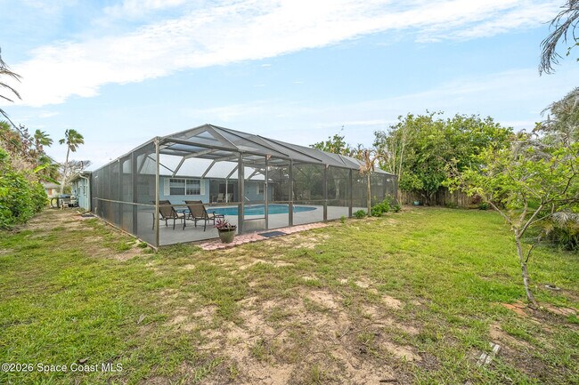 Building Photo - 212 3rd Ave