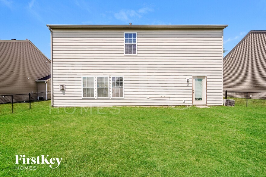 Building Photo - 779 Heartland Dr