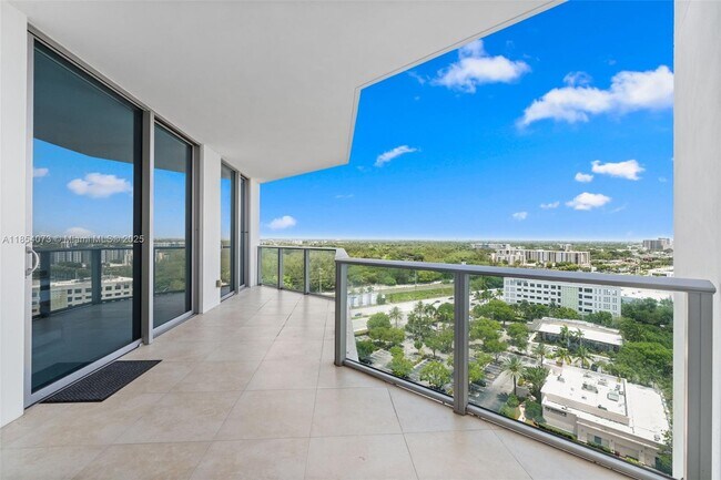 Building Photo - 17301 Biscayne Blvd