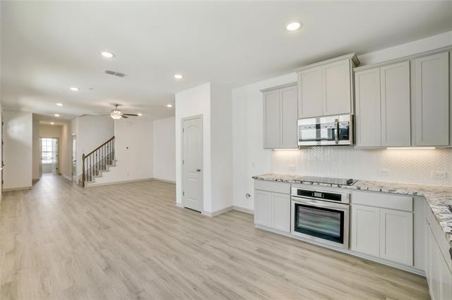 Building Photo - 1217 Lamar Dr