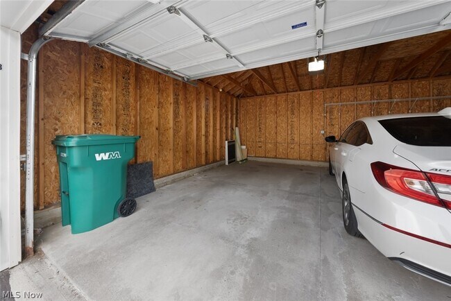 Building Photo - 11531 Riverview Ct
