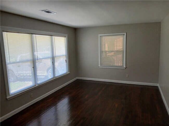 Building Photo - 3175 Bellgreen Way
