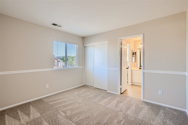 Building Photo - 4 BD/3 Ba Home with Three car attached gar...