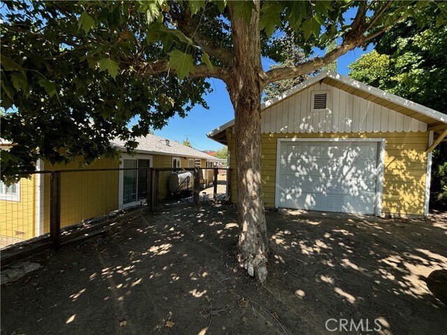 Building Photo - 610 Eleventh St