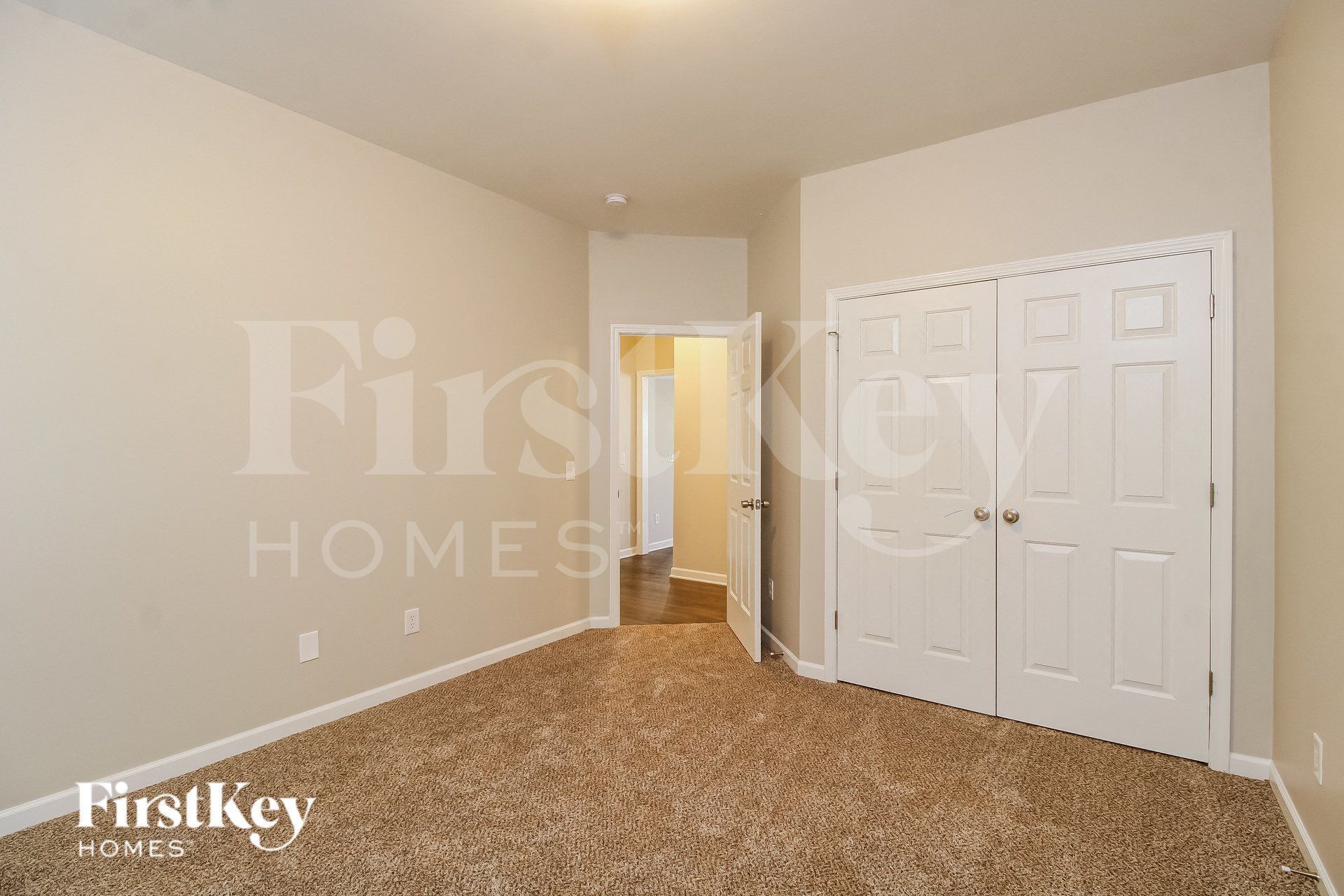 Building Photo - 708 Hawthorn Ridge Dr