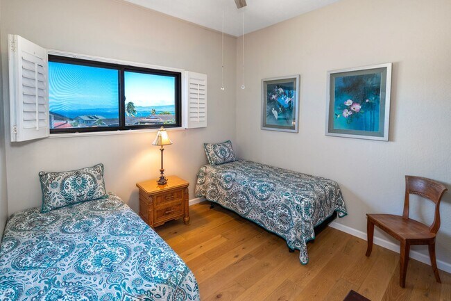 Building Photo - Fully Furnished, 3 Bed/3 Bath, Waiehu Heig...