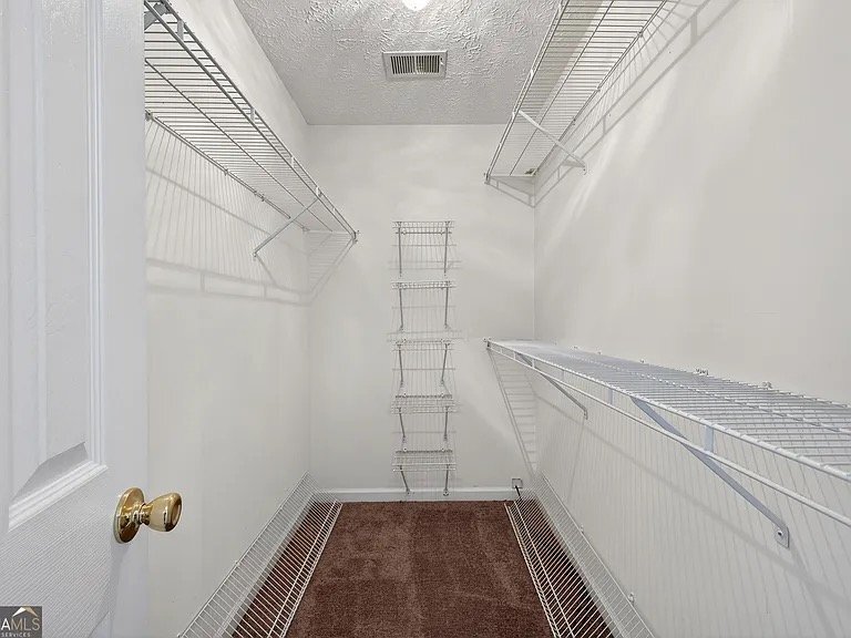 Building Photo - 222 Eagles Crest Ct