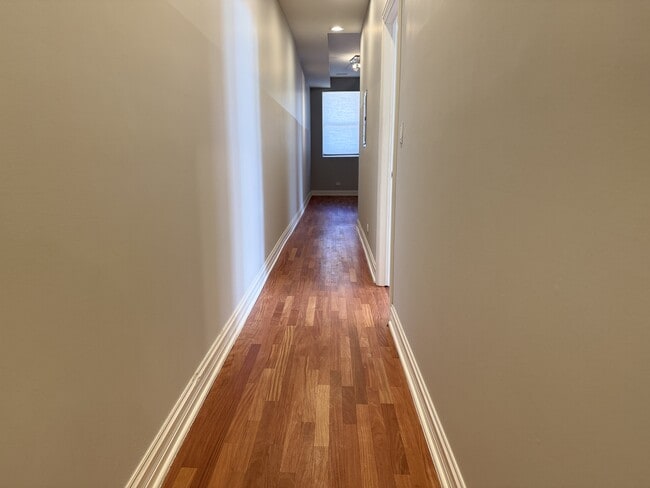 Building Photo - 5025 S Michigan Ave