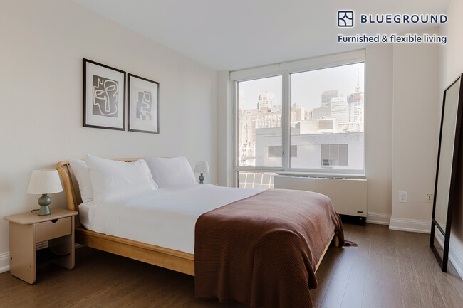 Building Photo - 125 W 31st St